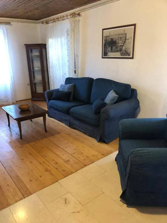 Roc Holiday Home 0*,